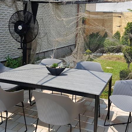 Apartment Plaza ----Wallbox 11Kw 16A ----- Private Spa- Jacuzzi, Infrared Sauna, Luxury Massage Chair, Parking, Entry With Pin 0 - 24H, Free Cancellation 24 Hours Before Check In Σλαβόνσκι Μπροντ Εξωτερικό φωτογραφία