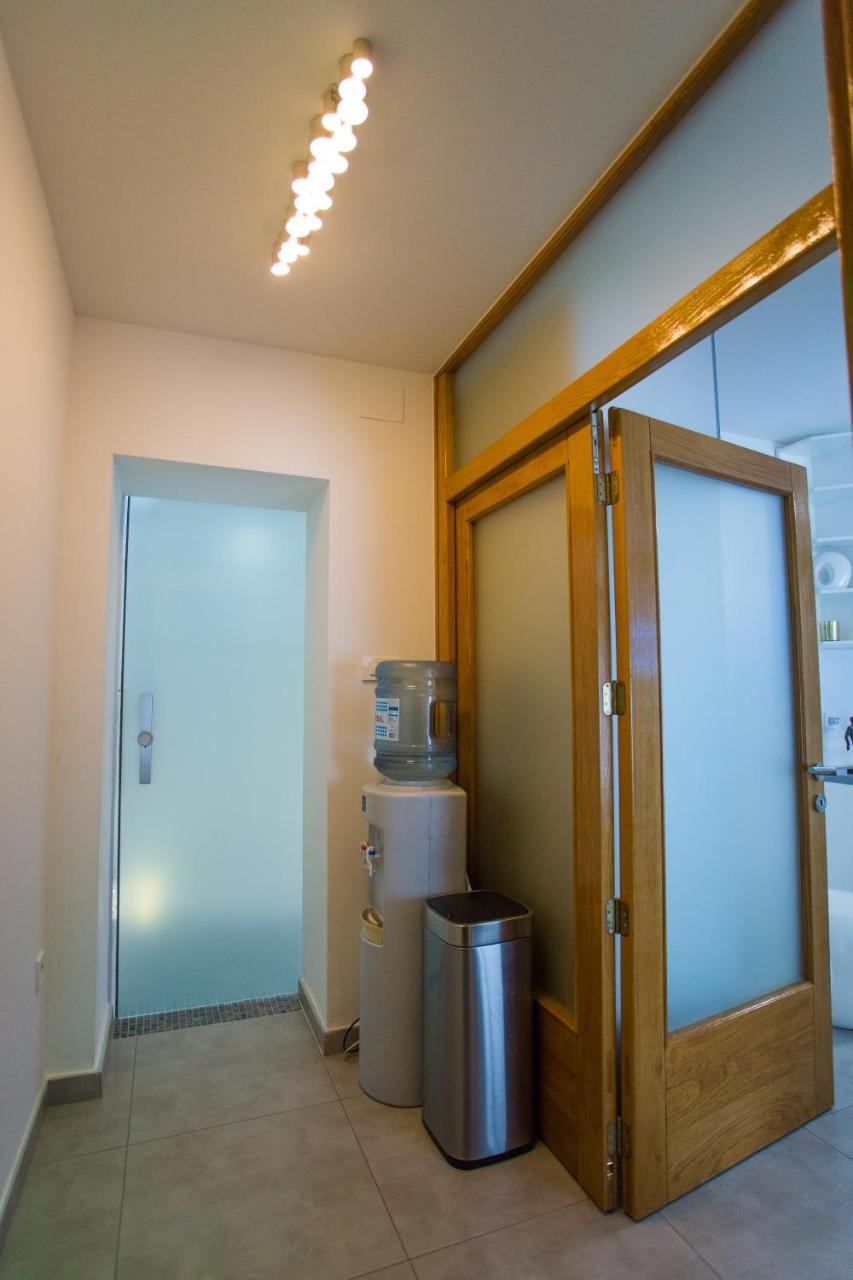 Apartment Plaza ----Wallbox 11Kw 16A ----- Private Spa- Jacuzzi, Infrared Sauna, Luxury Massage Chair, Parking, Entry With Pin 0 - 24H, Free Cancellation 24 Hours Before Check In Σλαβόνσκι Μπροντ Εξωτερικό φωτογραφία